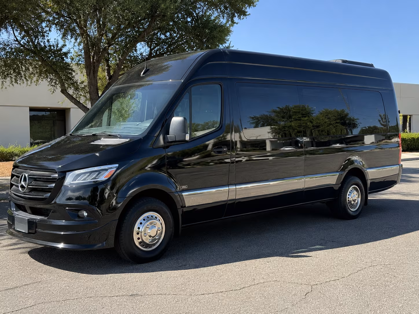 find the perfect transportation for your next wedding 4