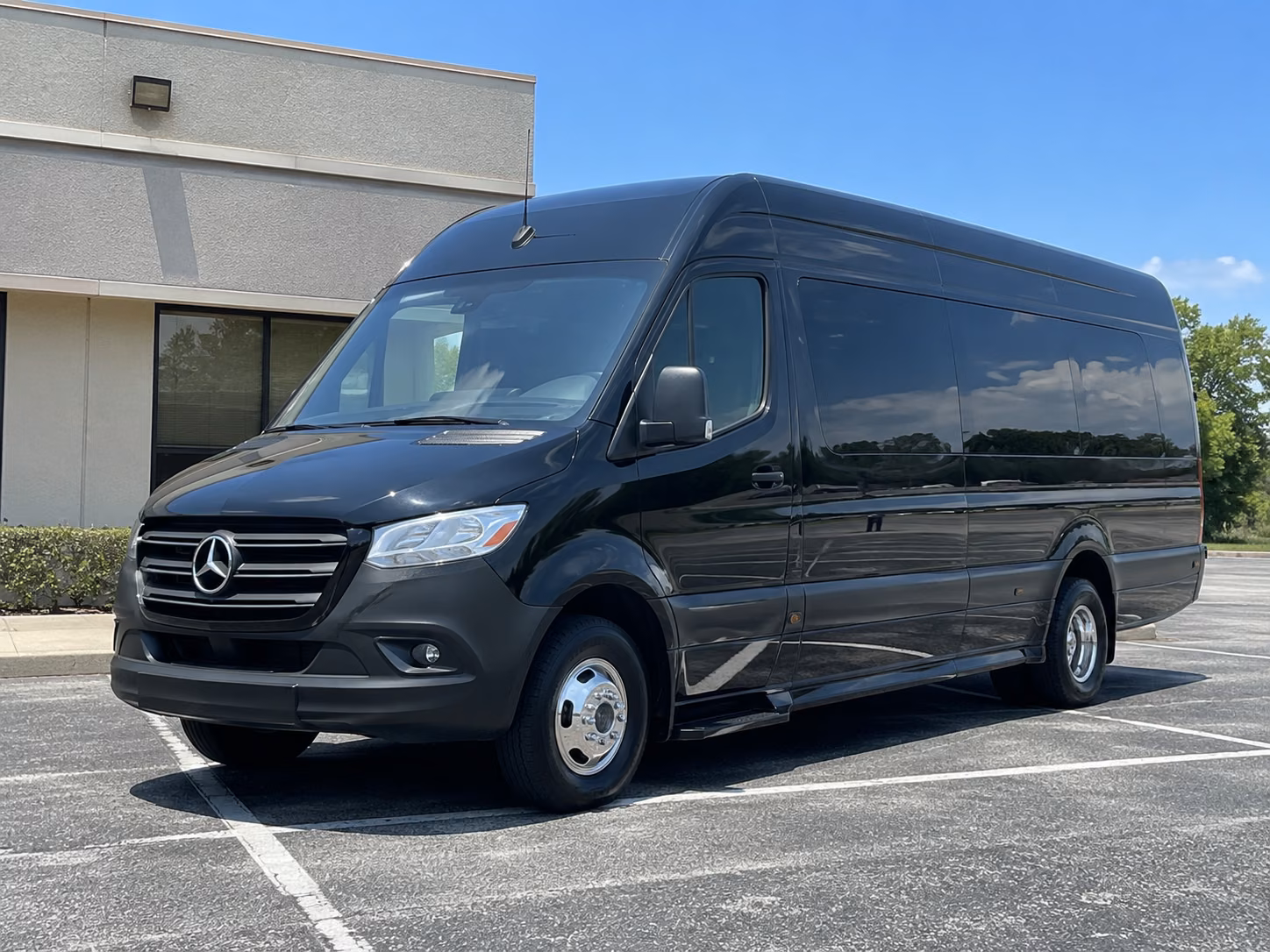 gilbert 18 passenger sprinter van
