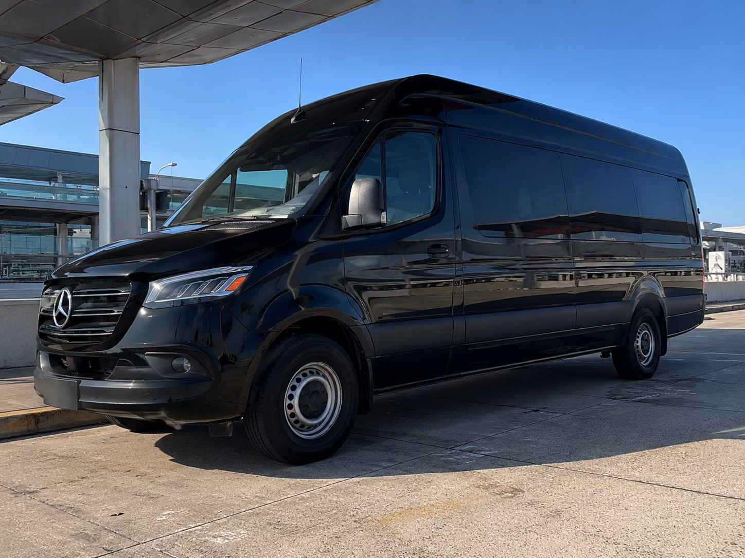 gilbert 20 passenger sprinter van